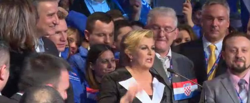 Politički prostor između ovlasti i zaborava